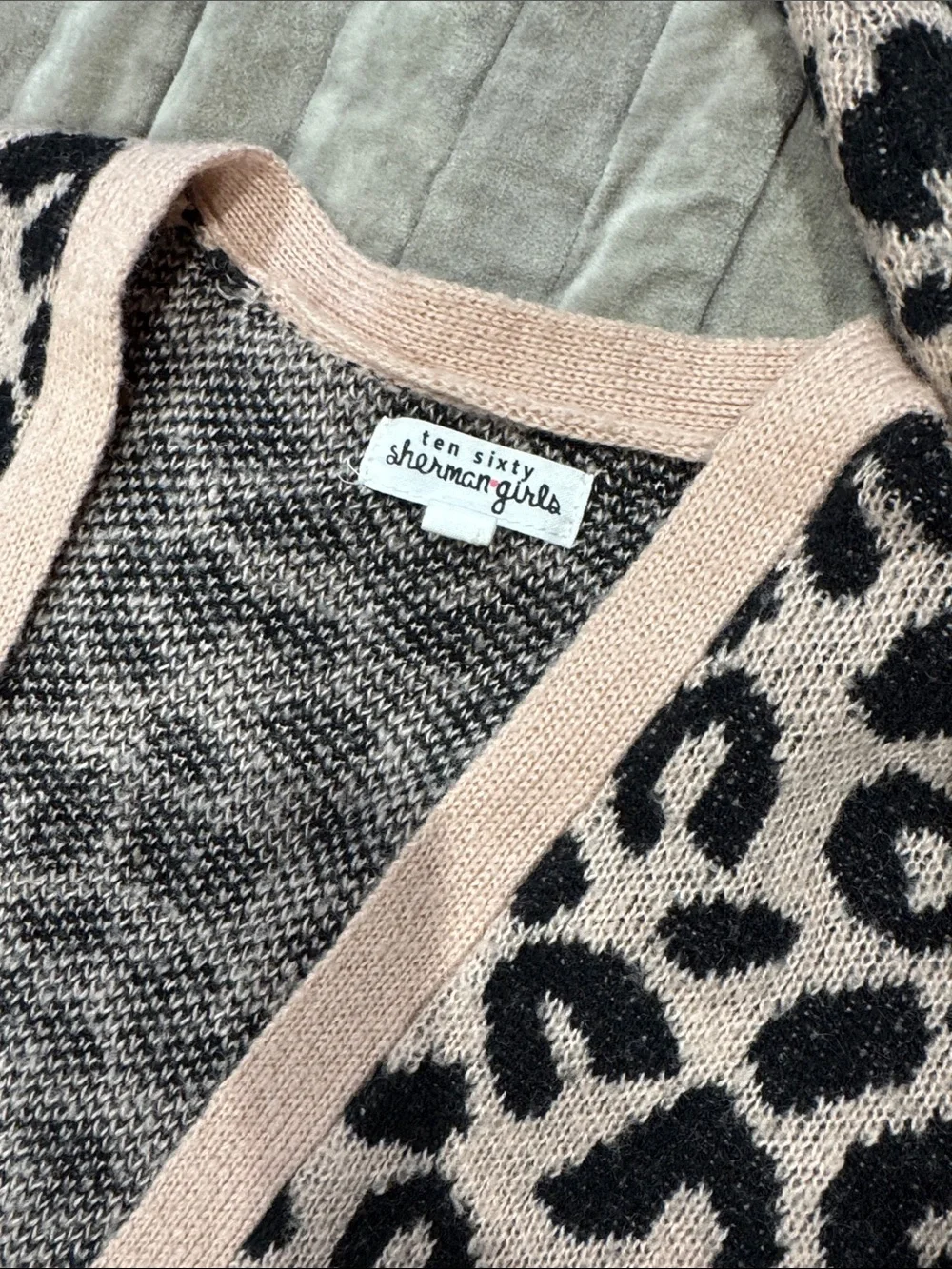 Ten sixty Sherman Women's Pink Leopard Open-Front Cardigan Sweater size xl